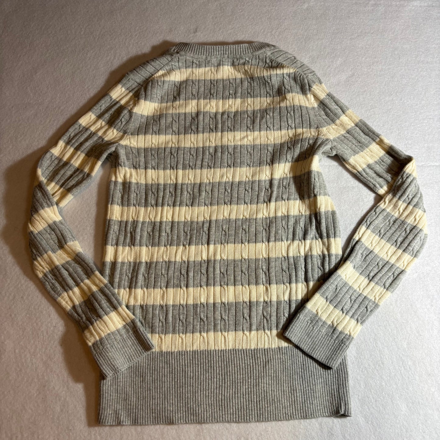Women’s Sweater Medium