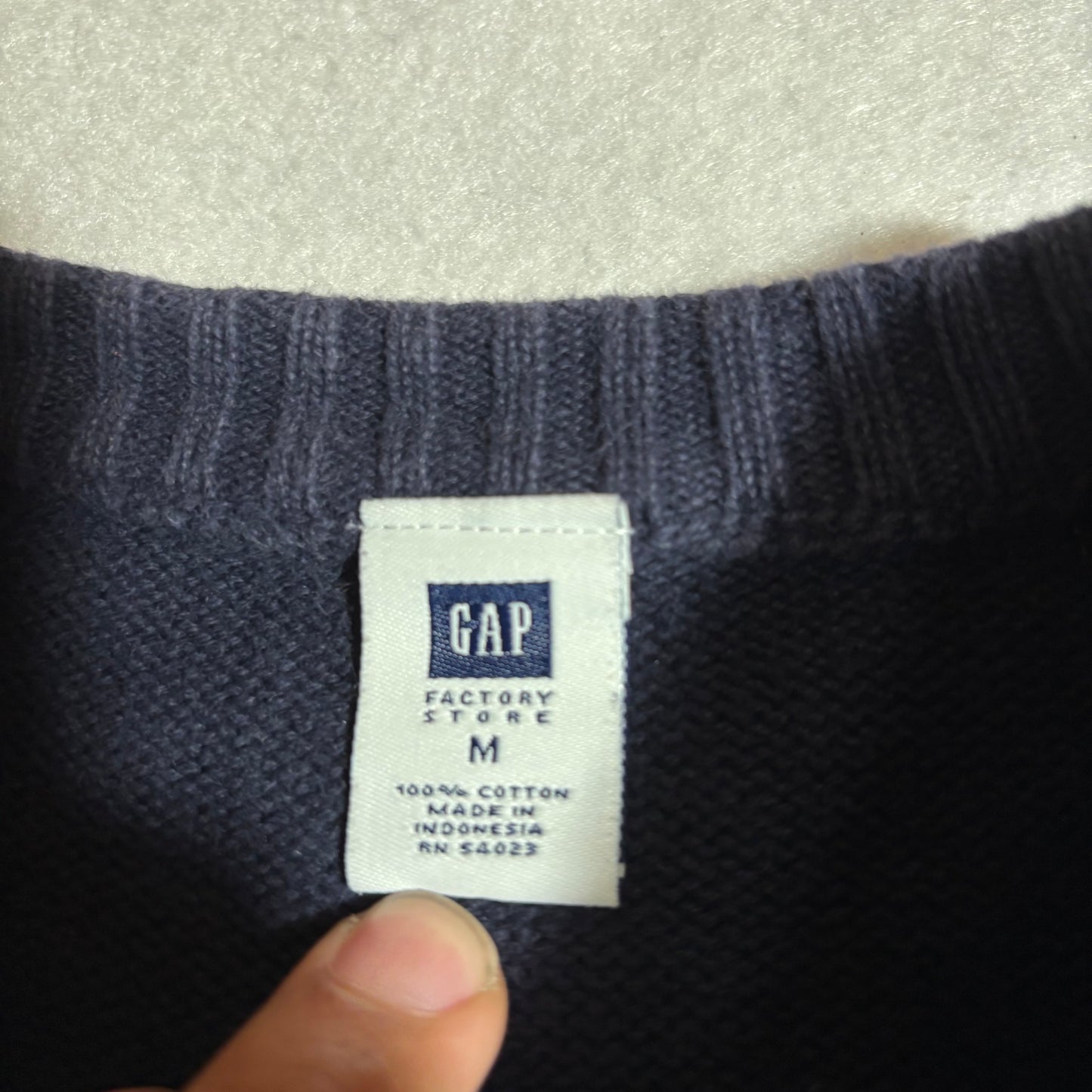 Men’s Sweater Medium