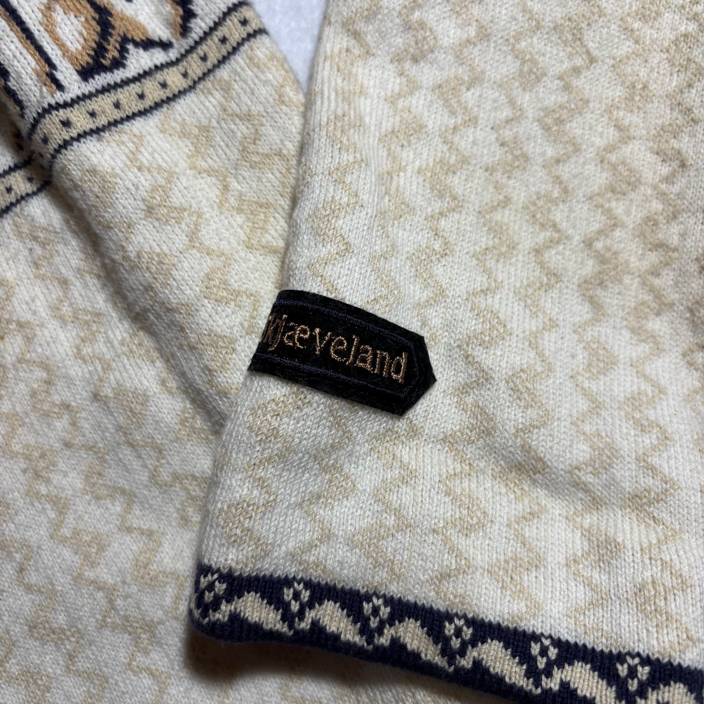 Women’s Sweater Large