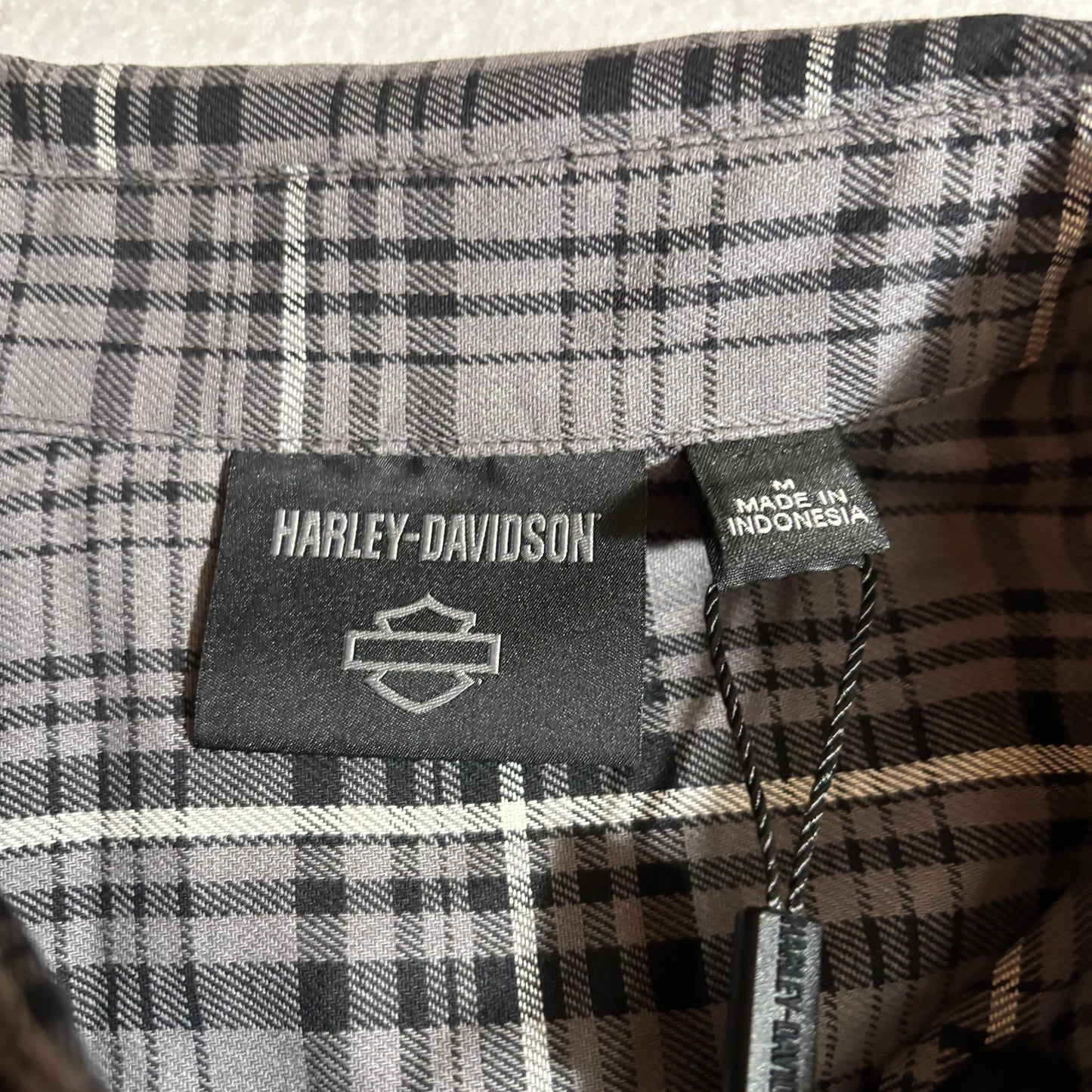 Men's Button Shirt Medium