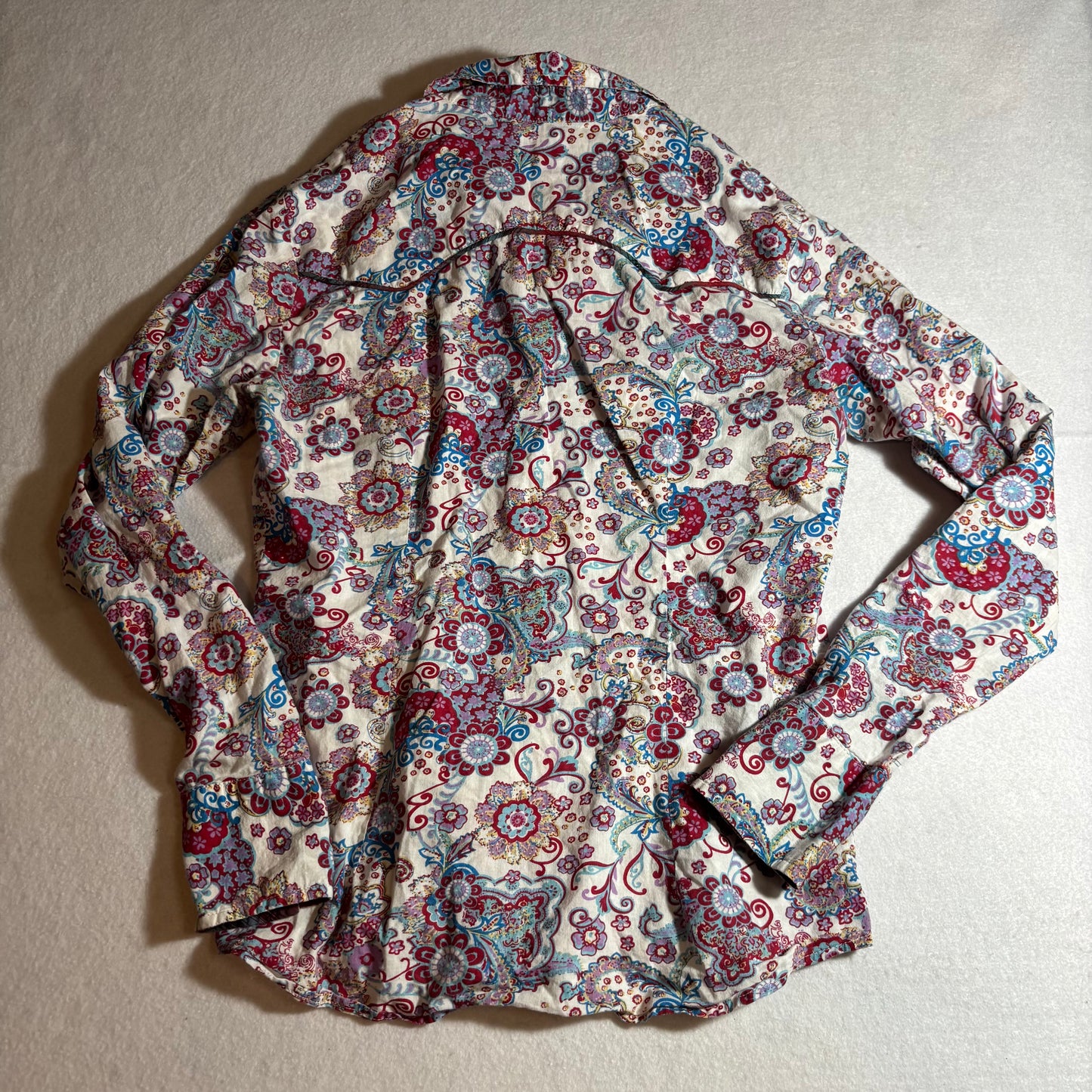Women’s Button Shirt Medium