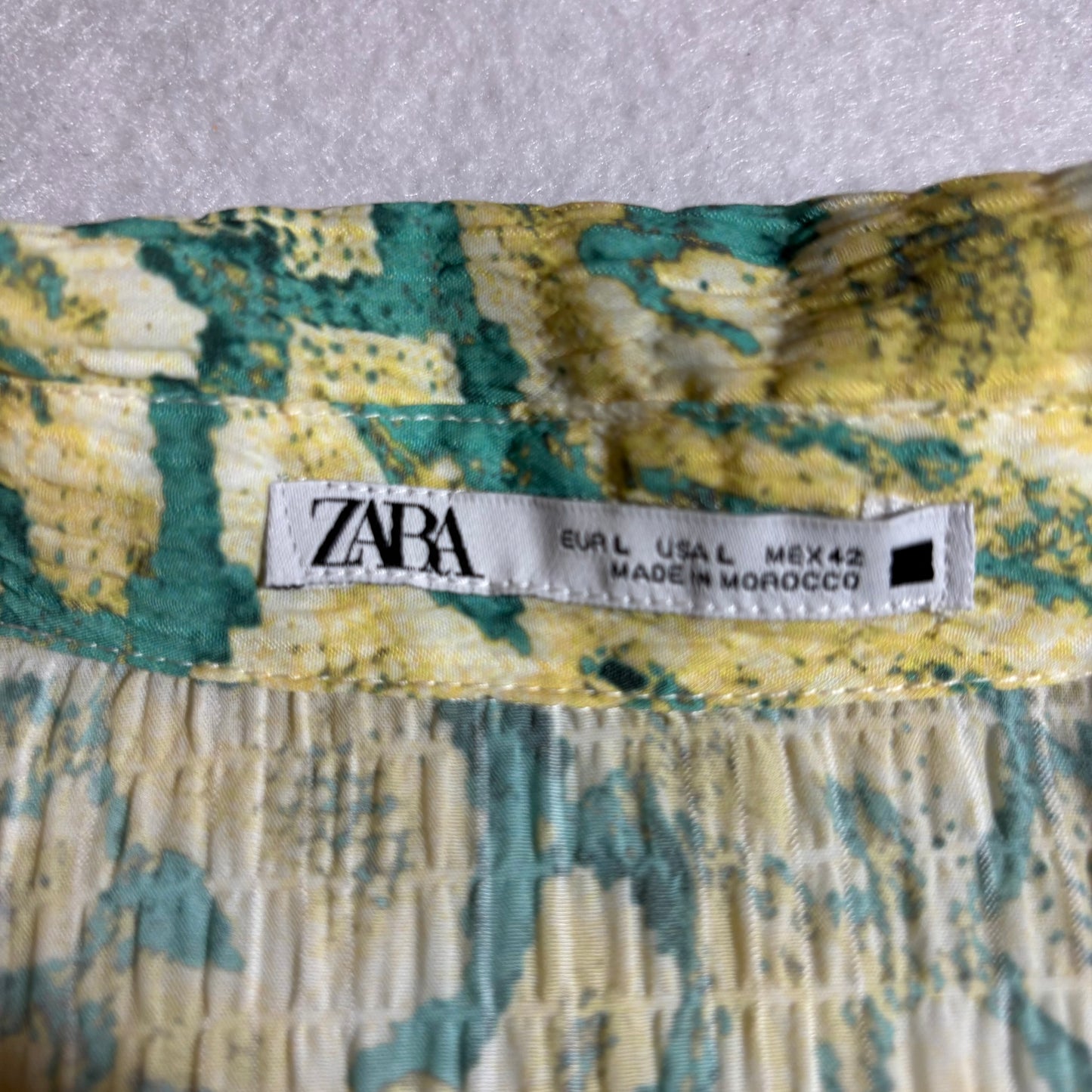 Men's Button Shirt Large