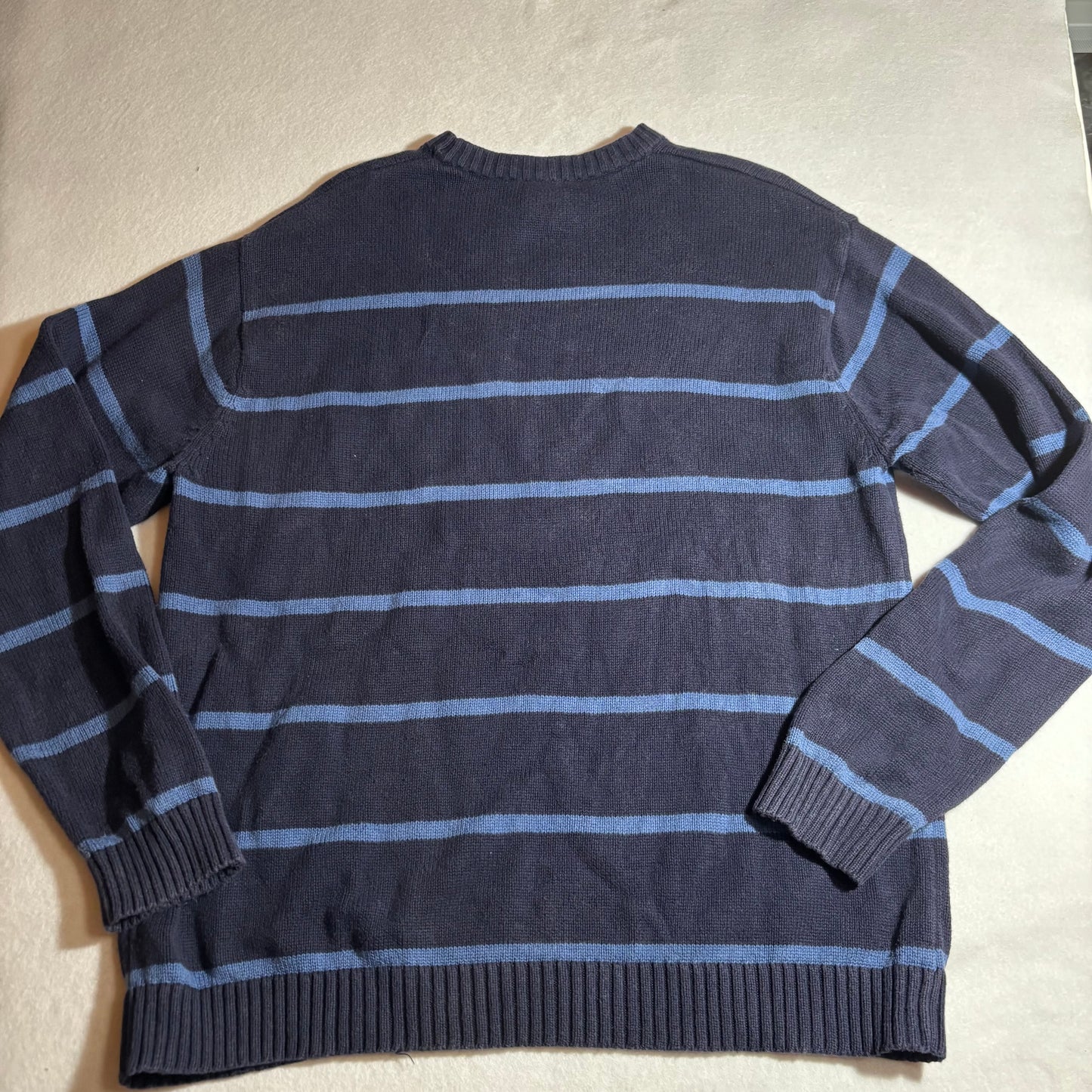 Men’s Sweater Medium