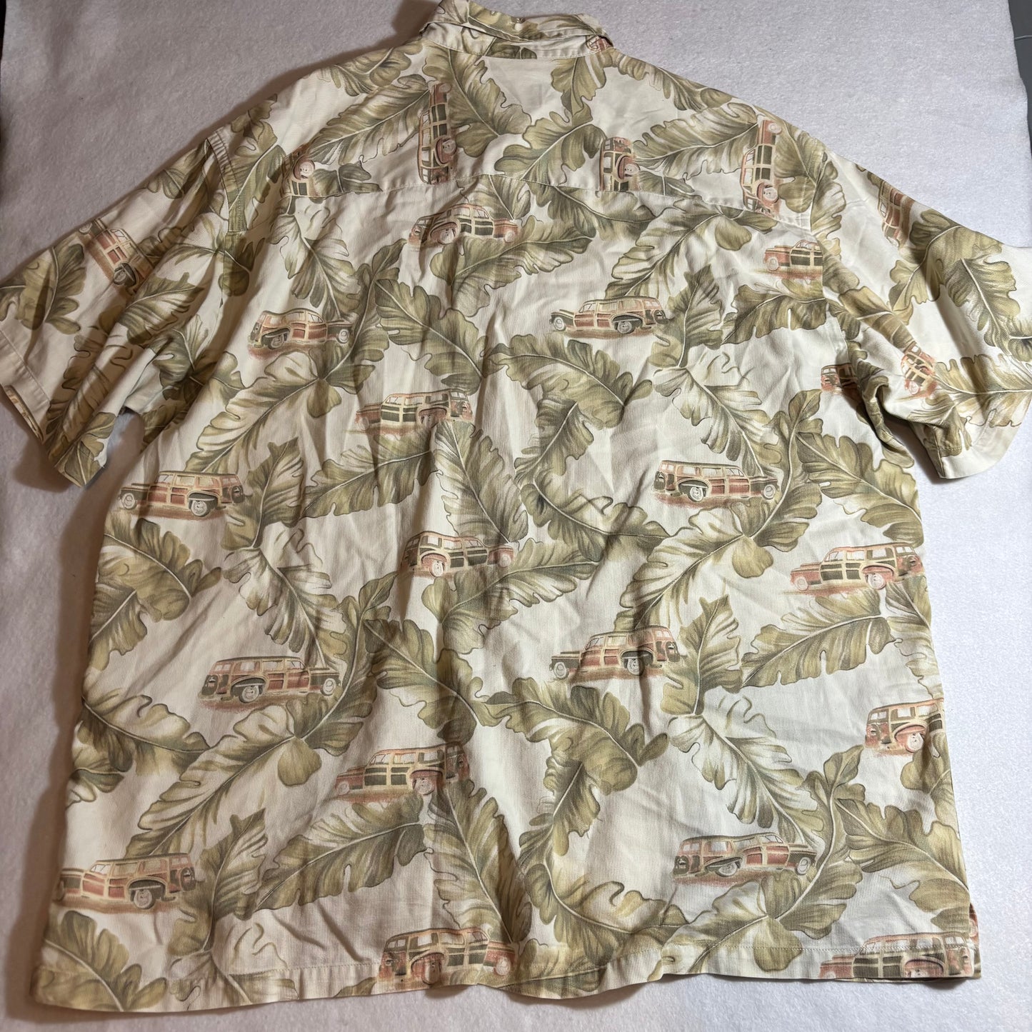 Men's Button Shirt XL
