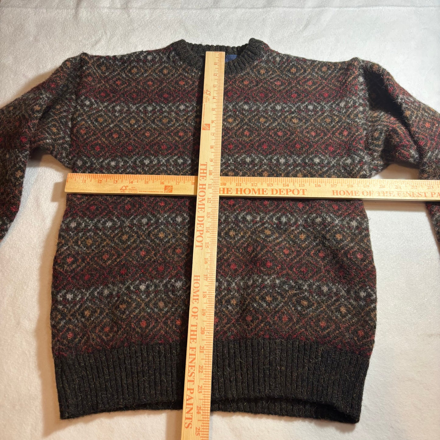 Men’s Sweater Large