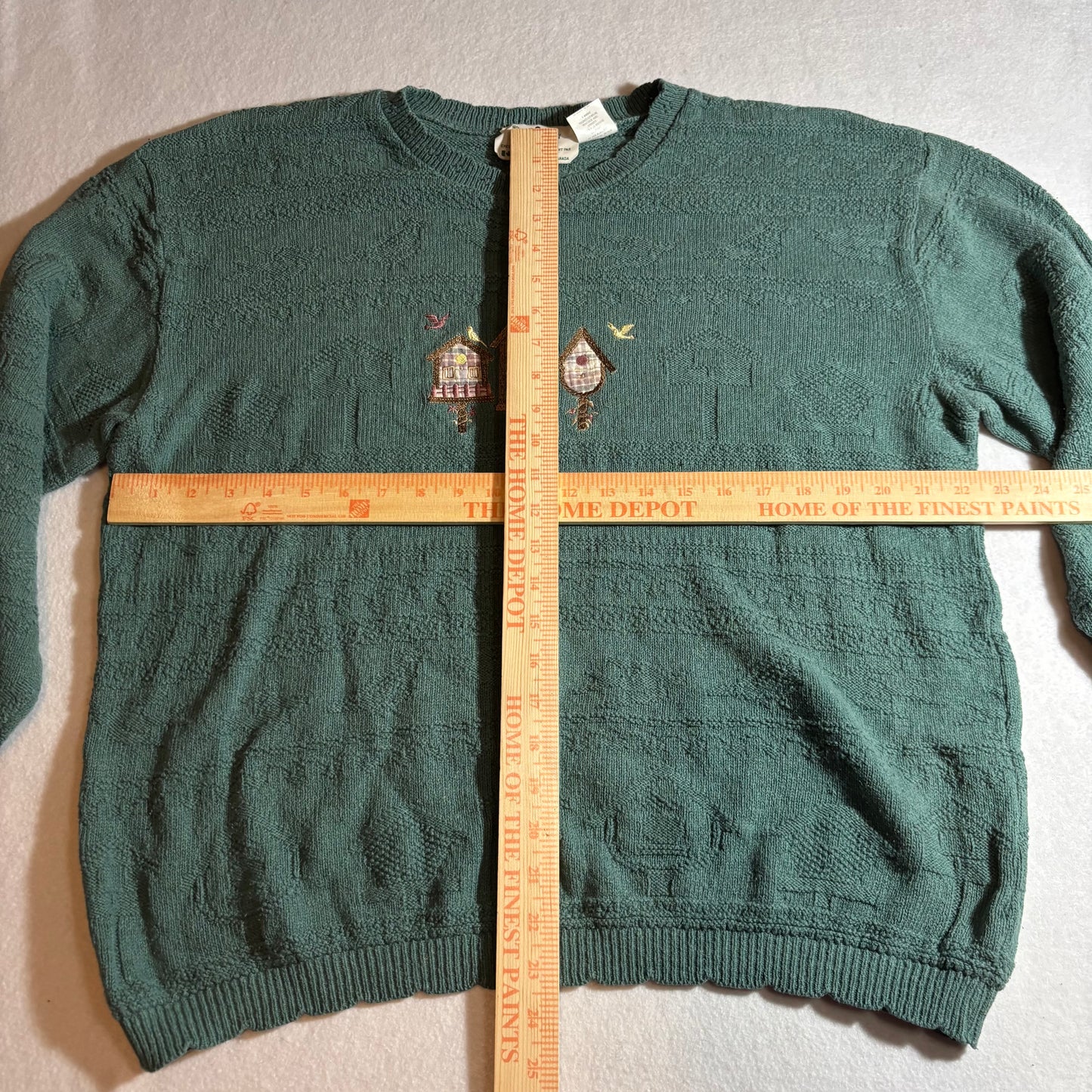 Women’s Sweater Large