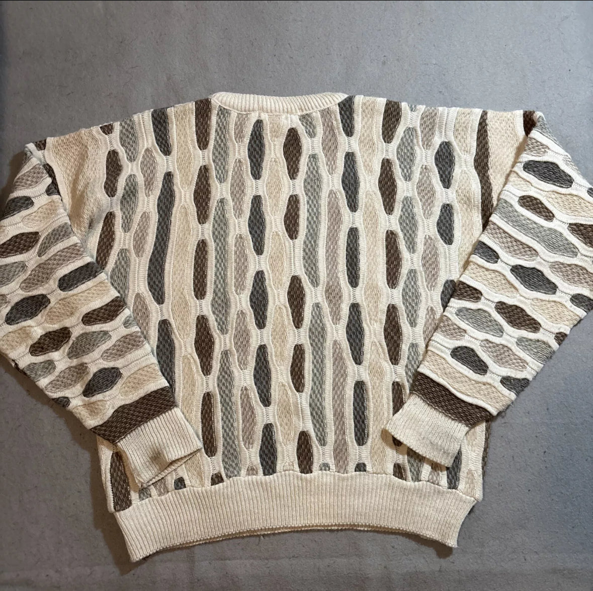 Men’s Sweater Large