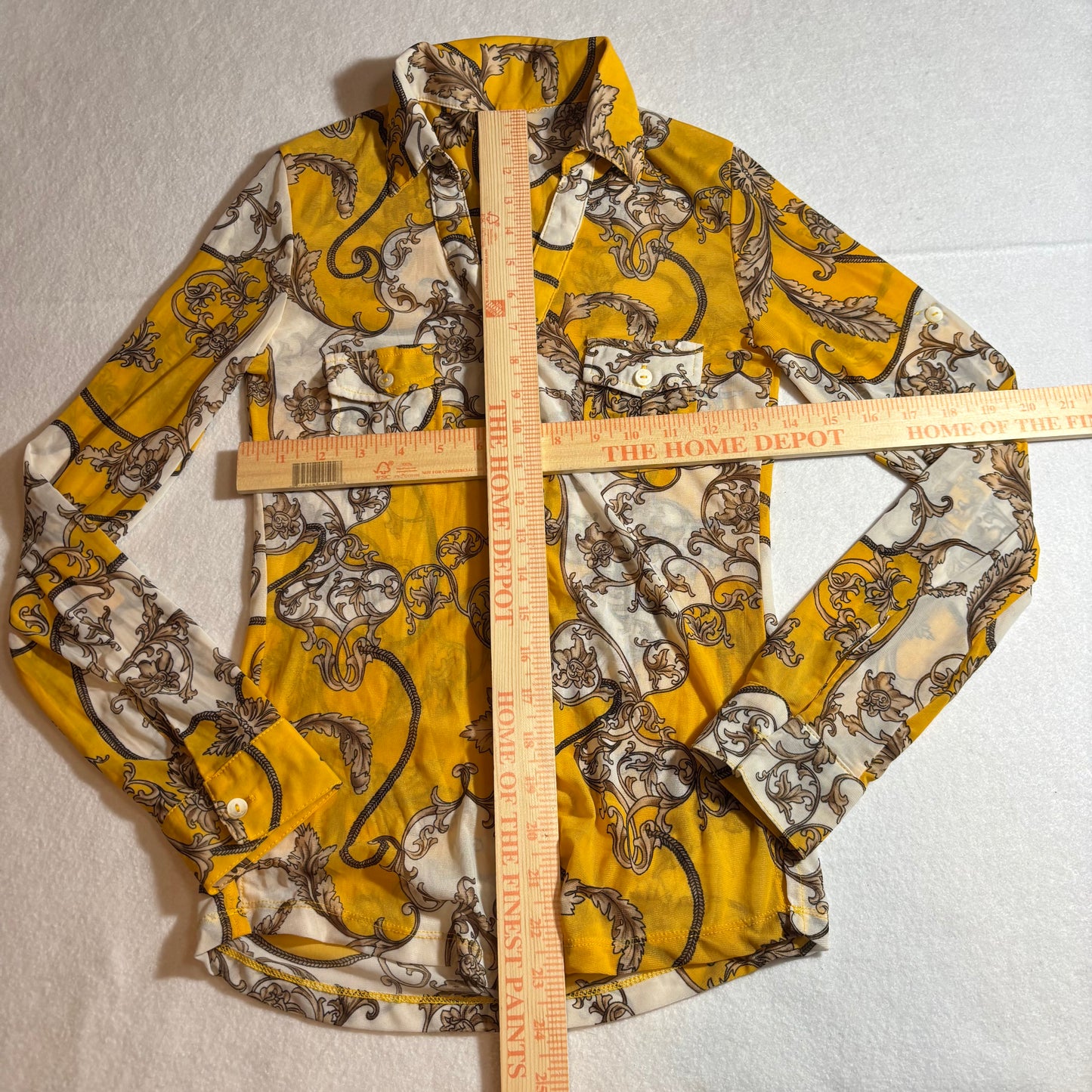 Women’s Button Shirt Medium