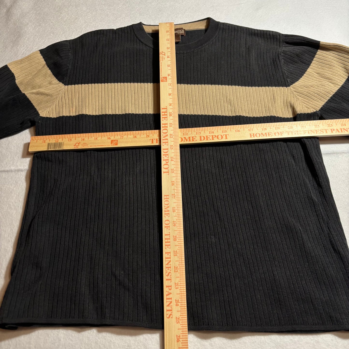 Men’s Sweater Large