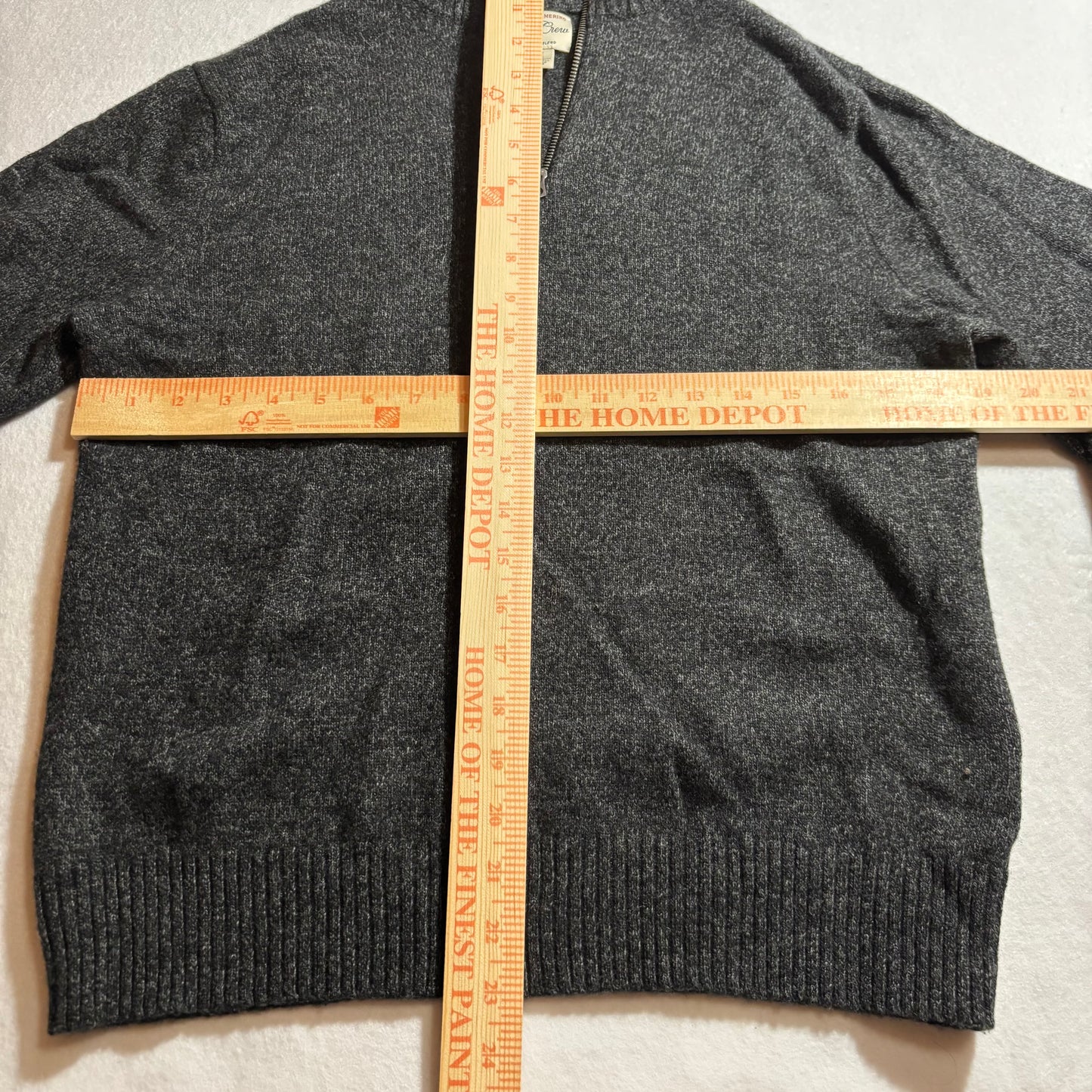 Men’s Sweater Medium