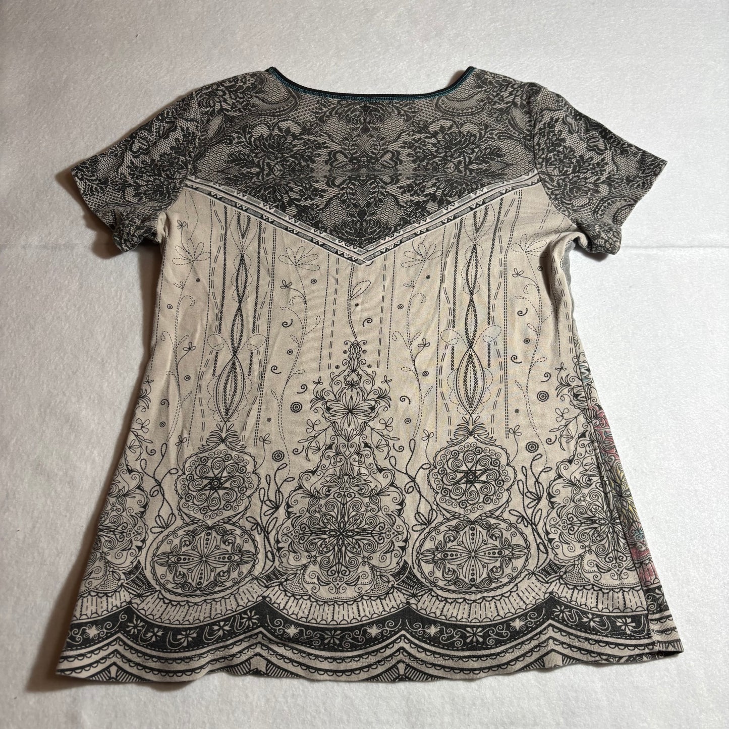 Women's Shirt Medium