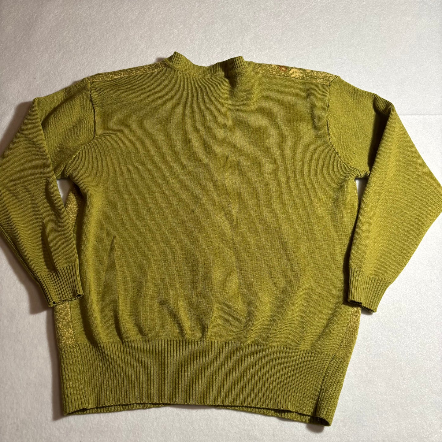 Women’s Sweater Large