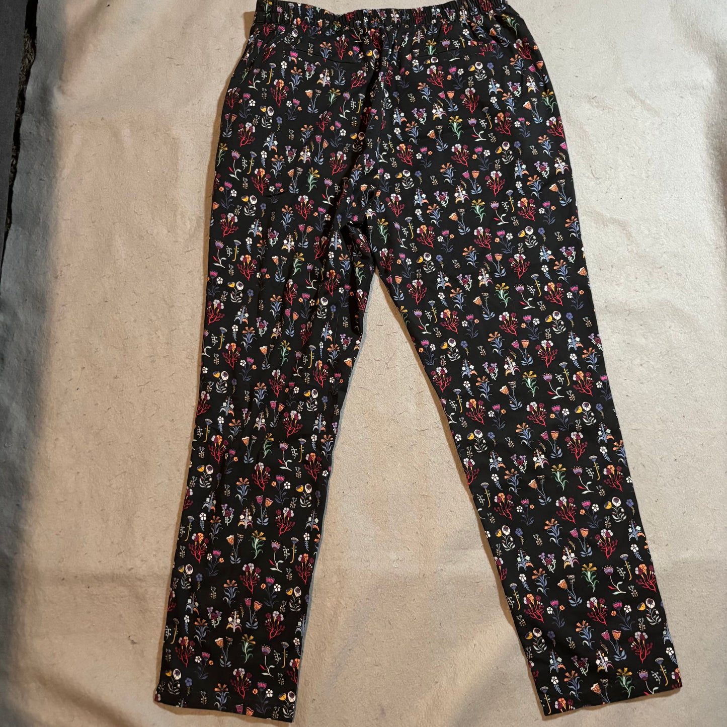 Women's Pants Medium