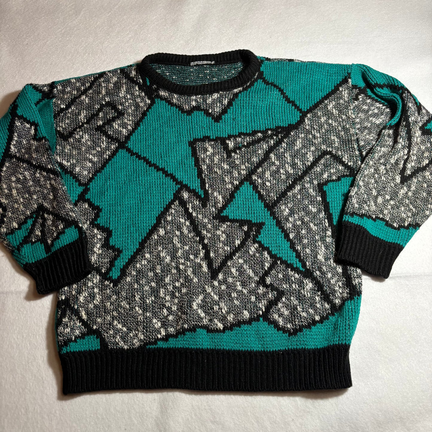 Men’s Sweater Small