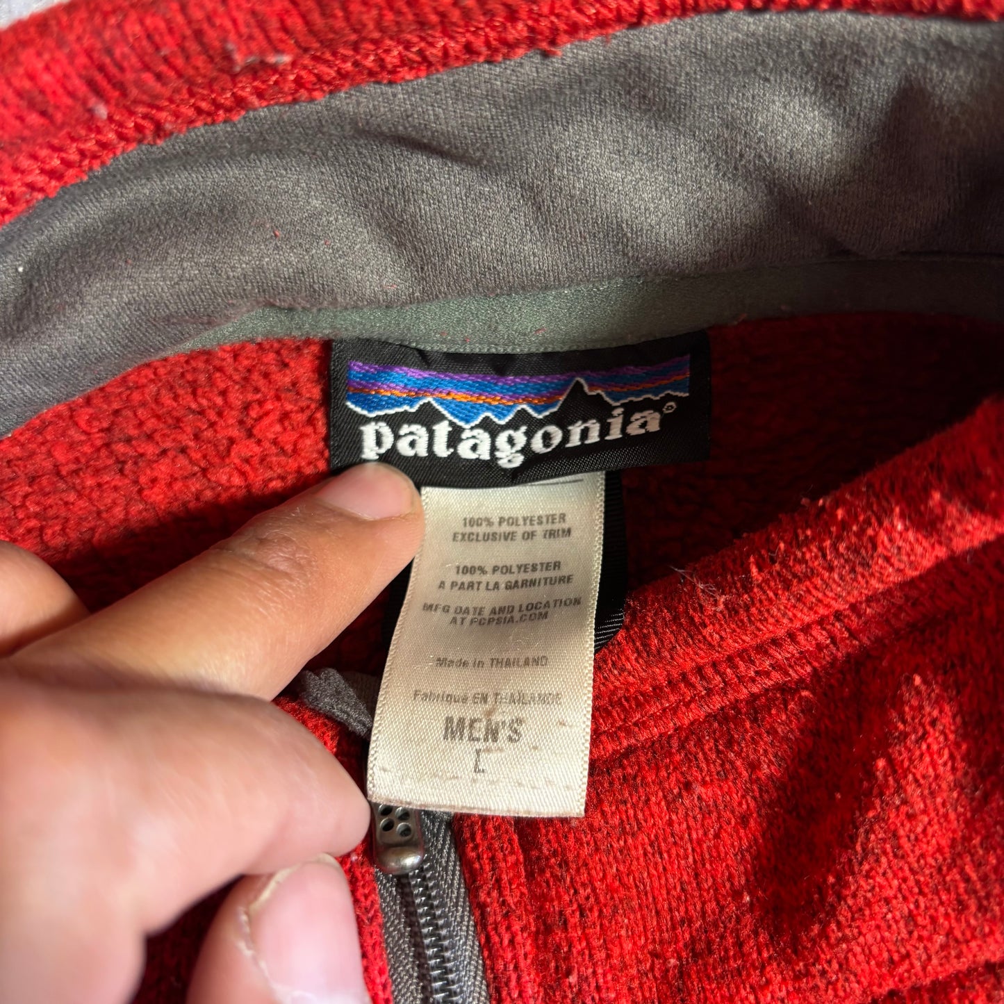 Men’s Sweater Large