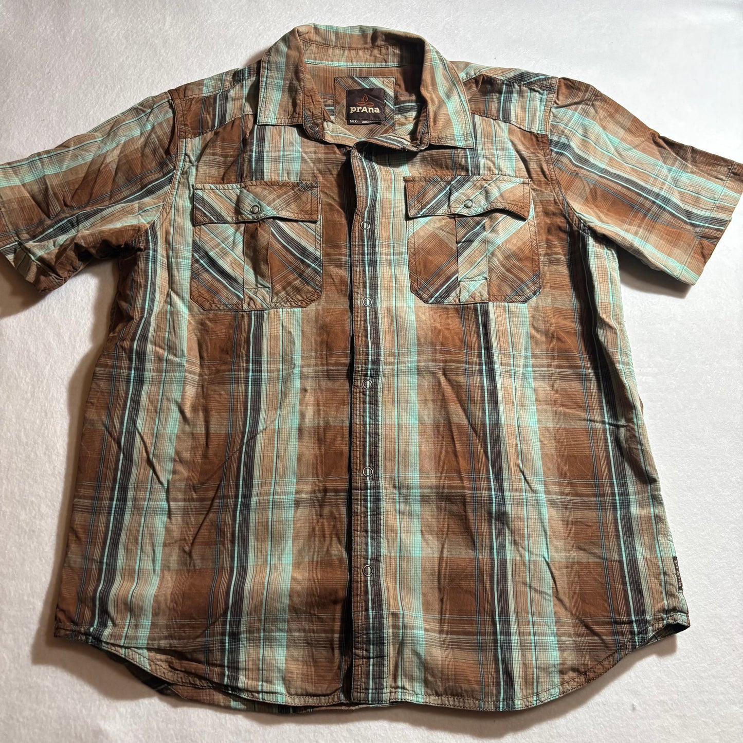 Men's Button Shirt Medium