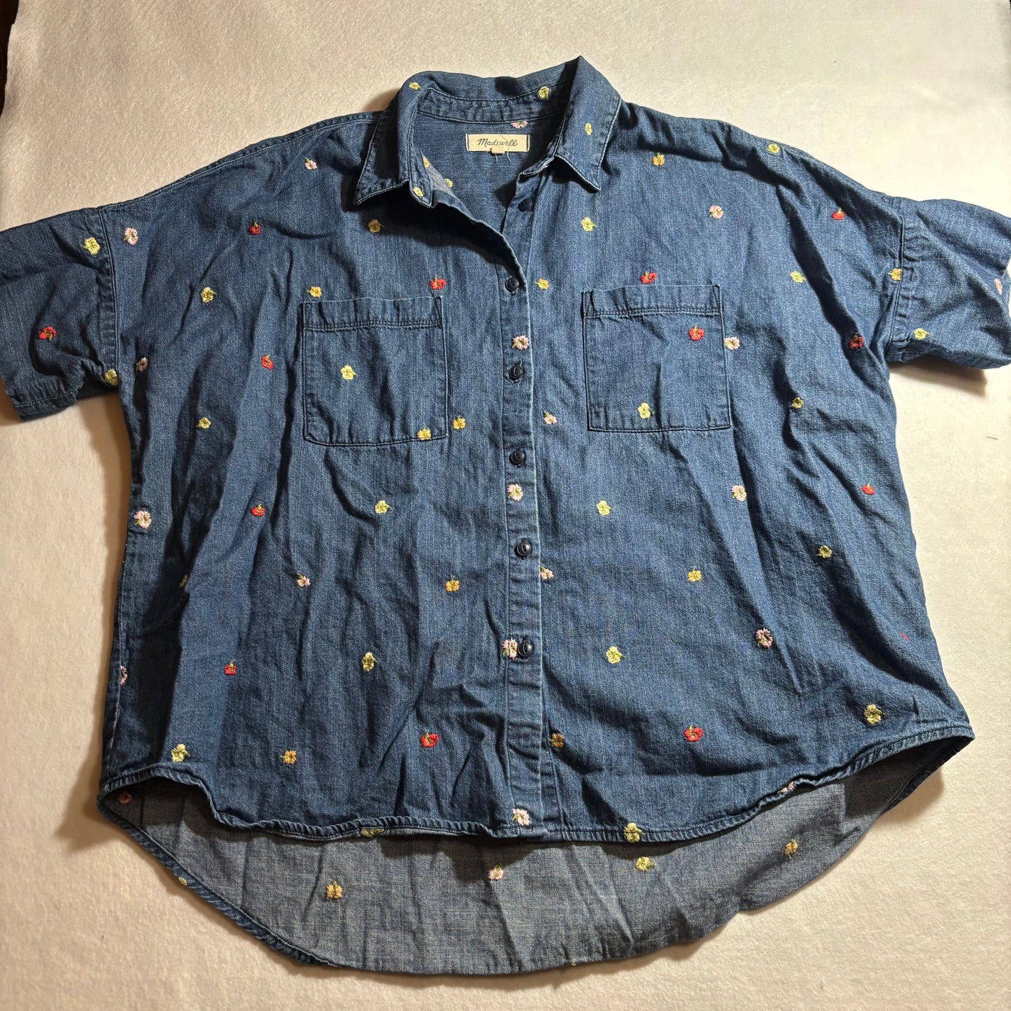 Women’s Button Shirt Large