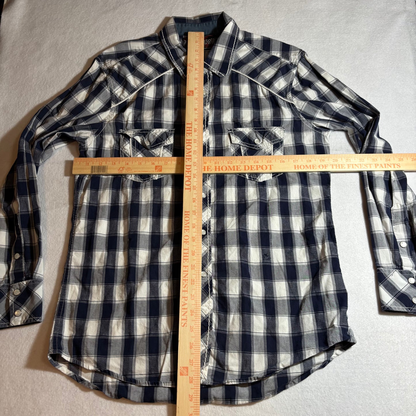 Men's Button Shirt Medium