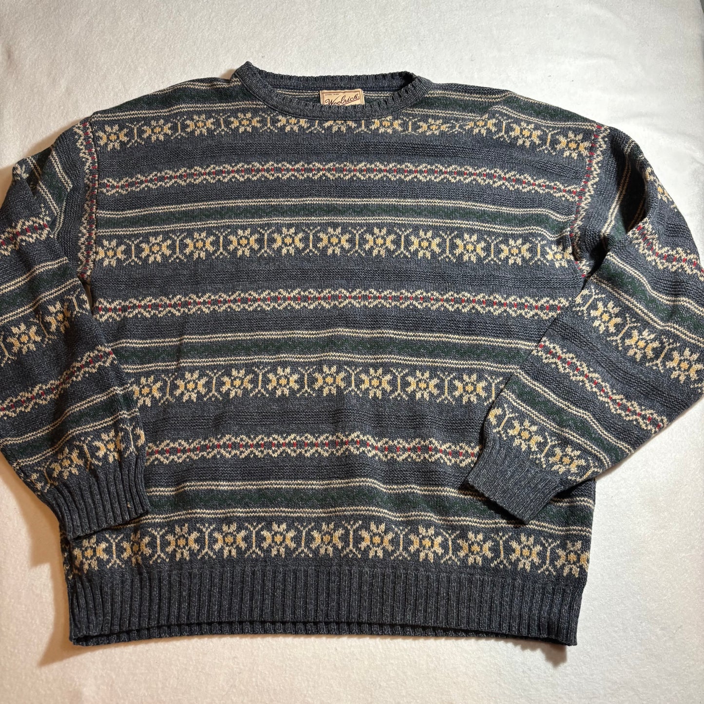 Men’s Sweater Large