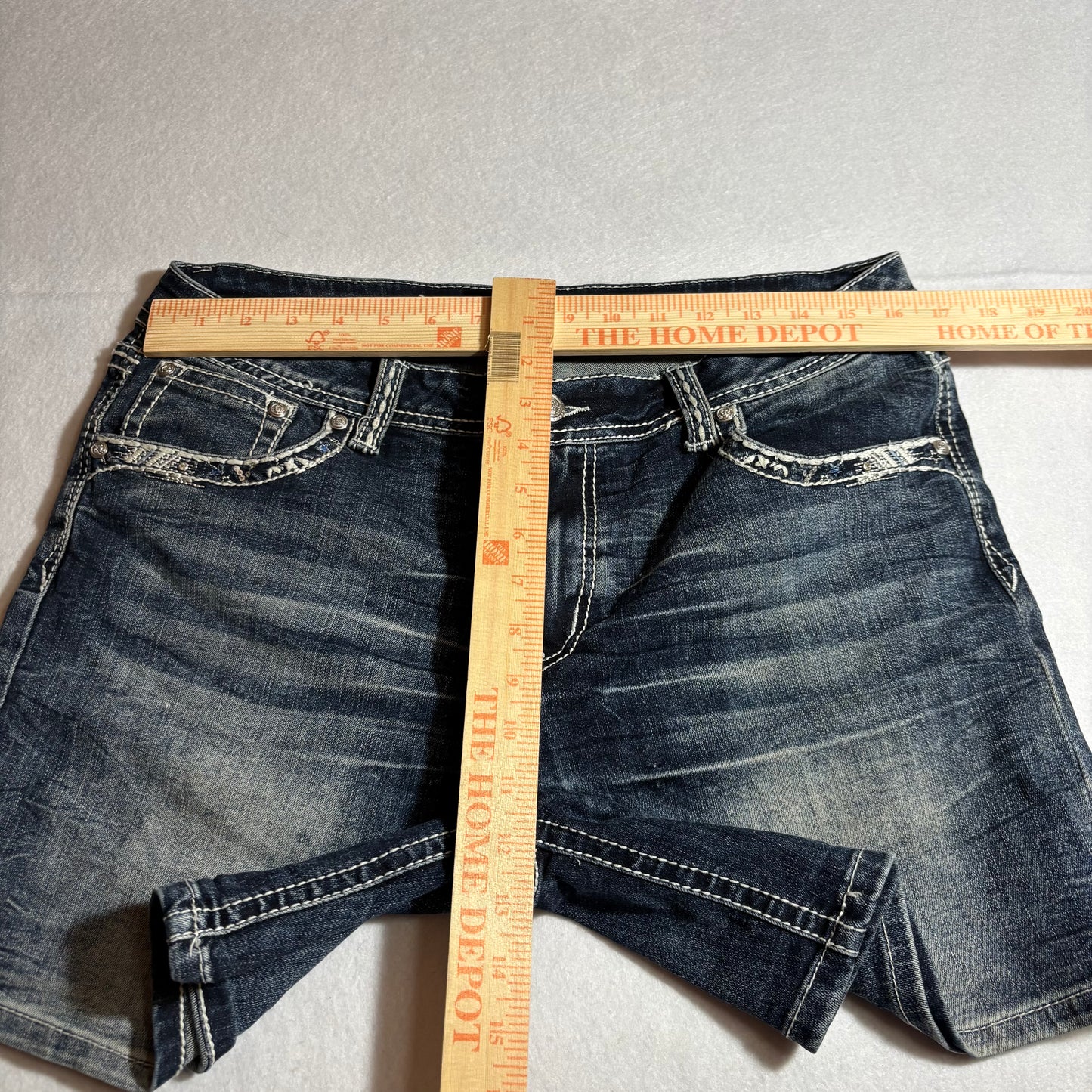 Women's Shorts 33