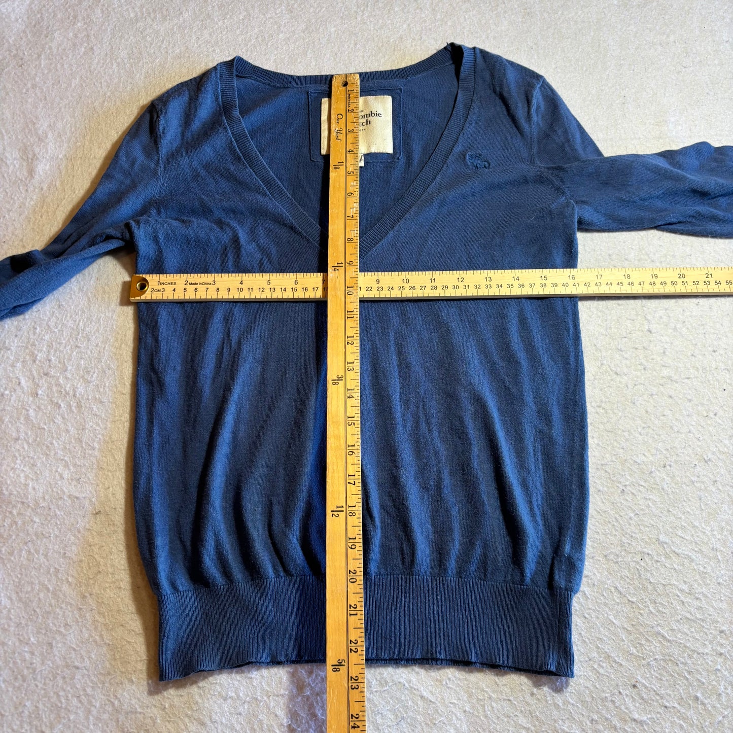 Women’s Sweater Medium