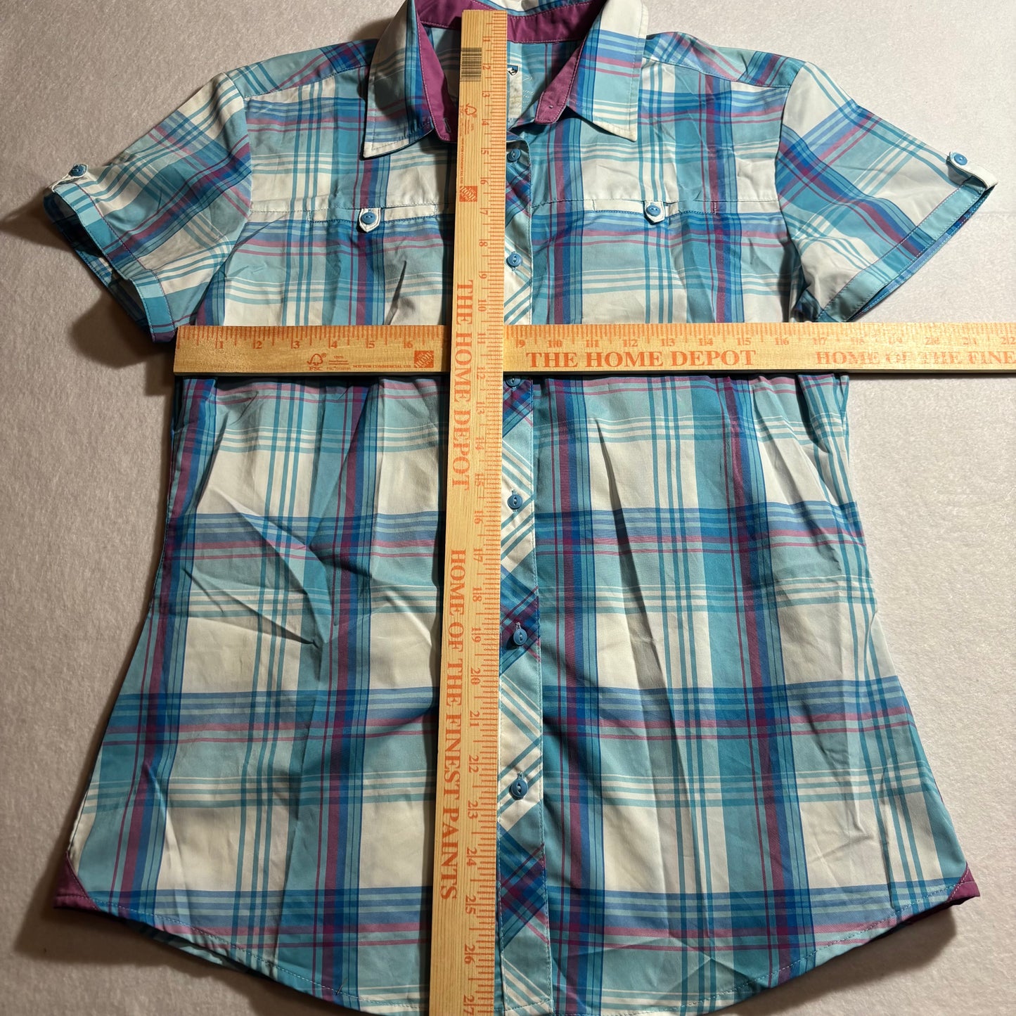 Women’s Button Shirt Medium