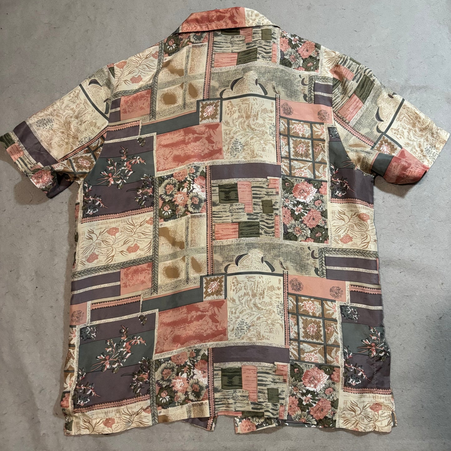 Women’s Button Shirt Medium