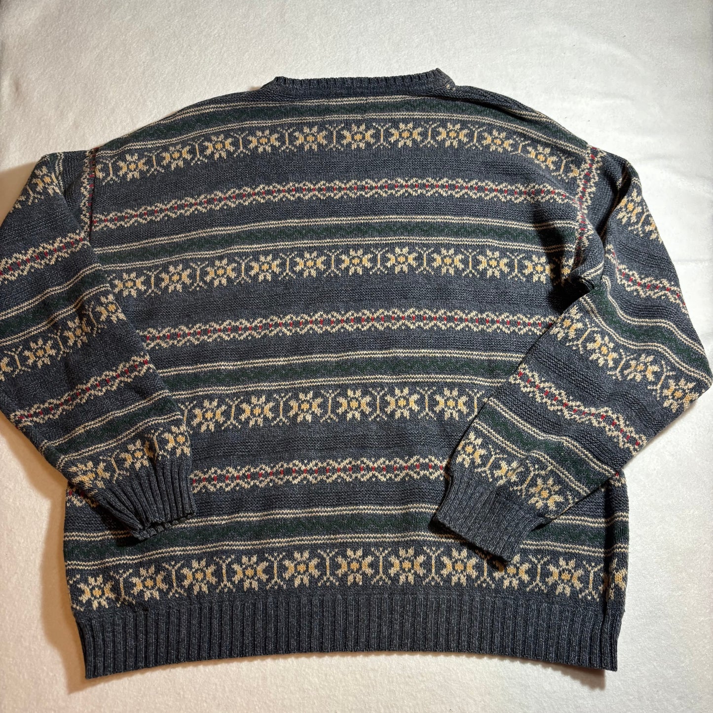 Men’s Sweater Large