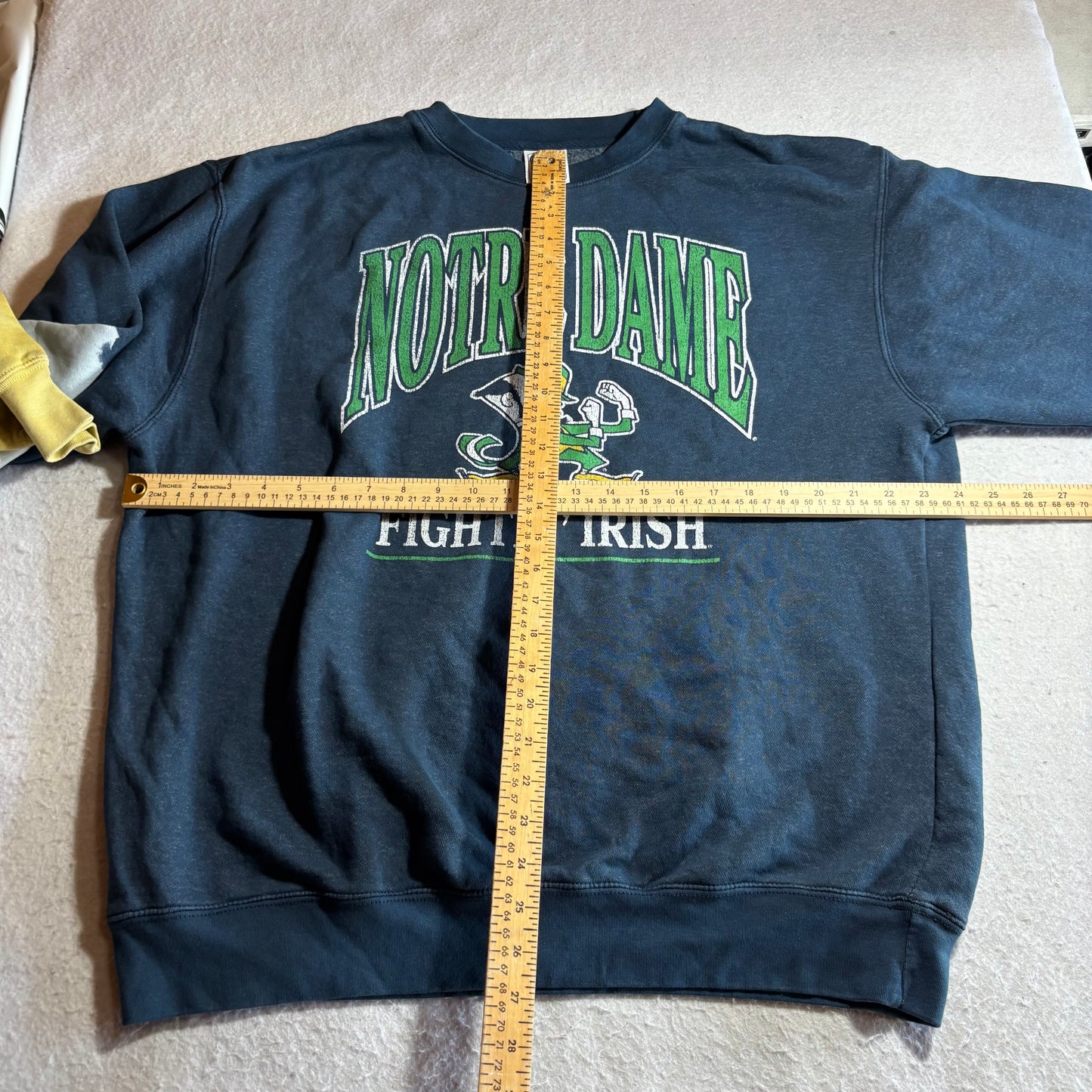 Men’s Sweater Large