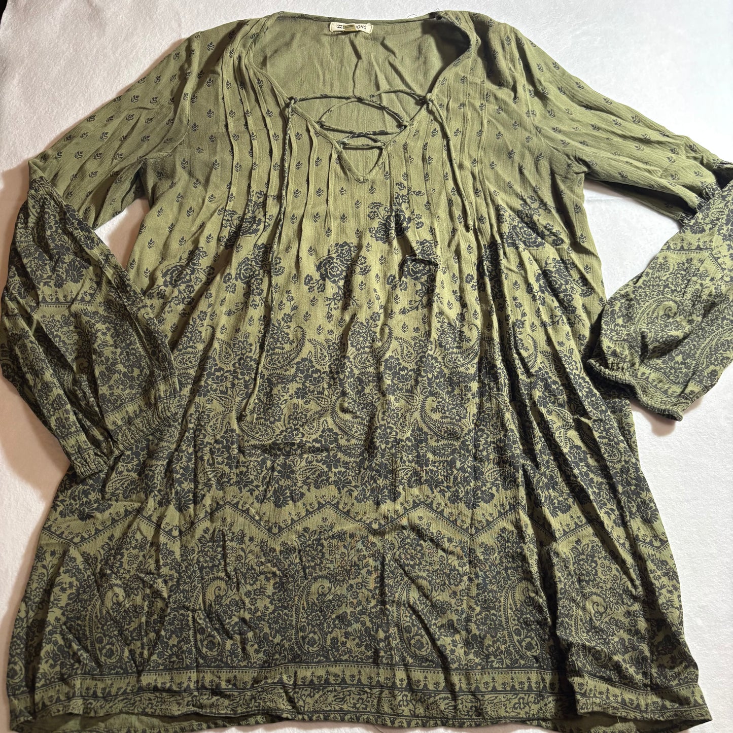 Women's Shirt Medium