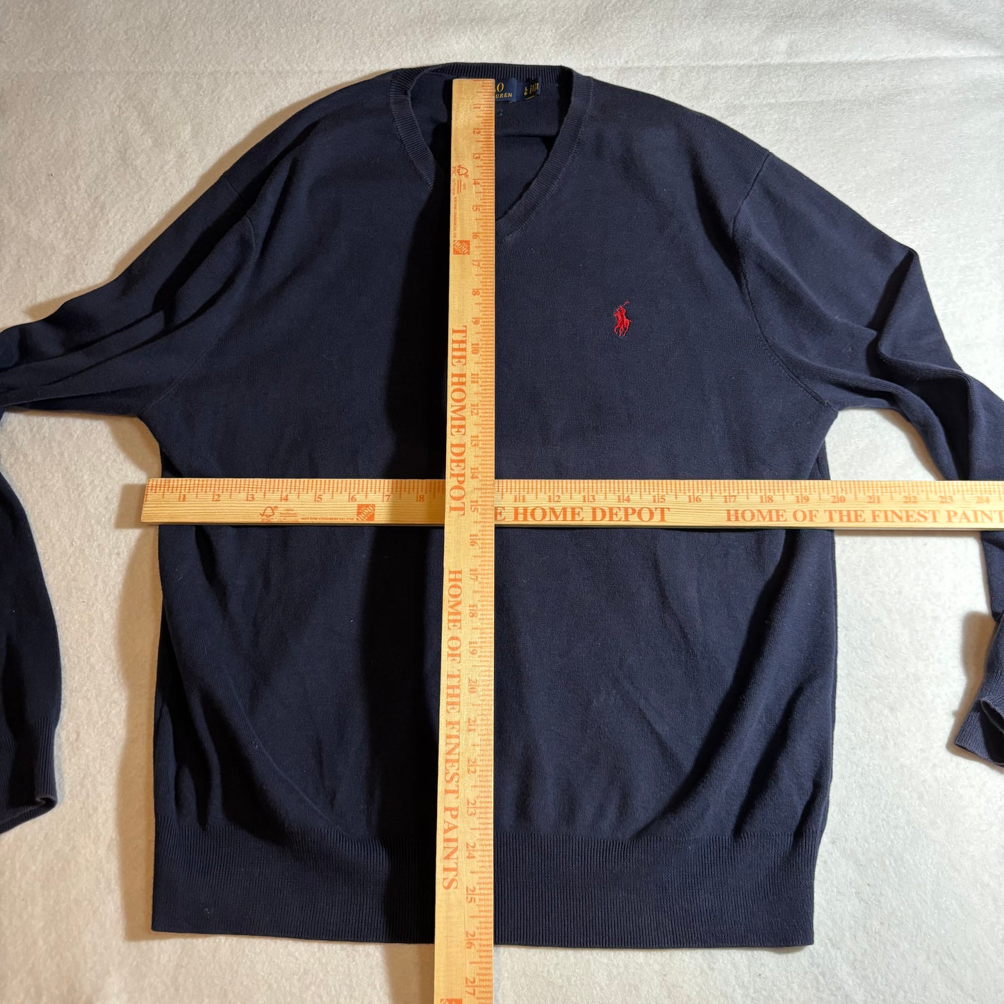 Men’s Sweater Large