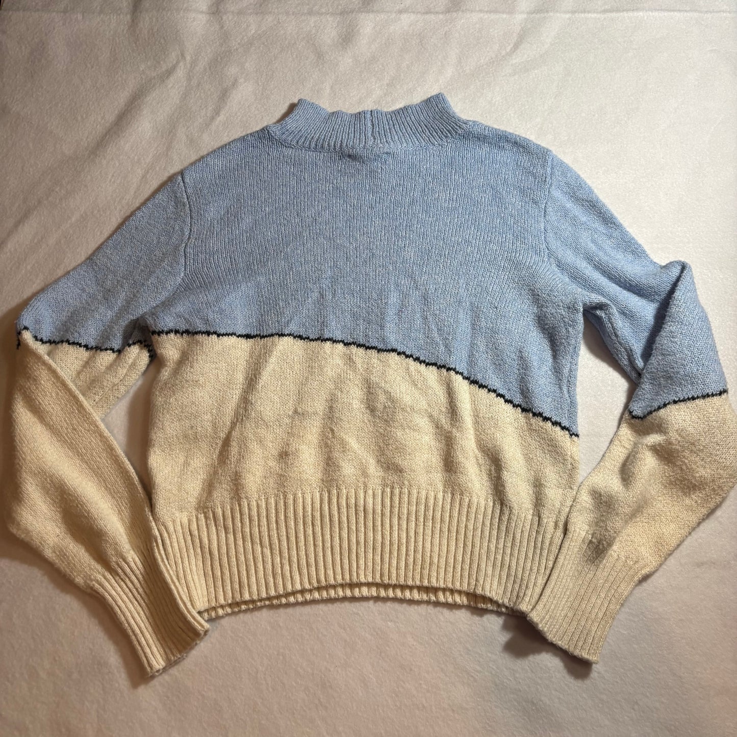 Women's Sweater Medium