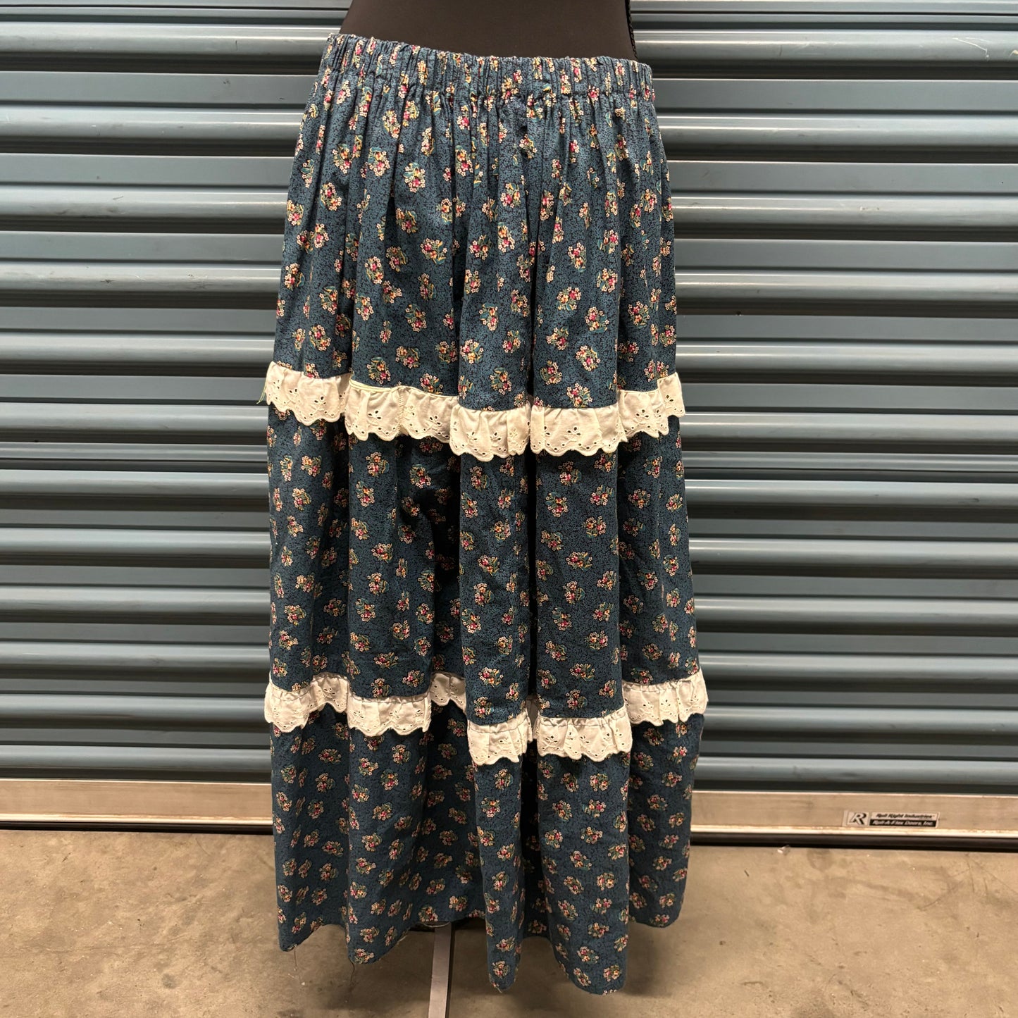 Women's Skirt Medium