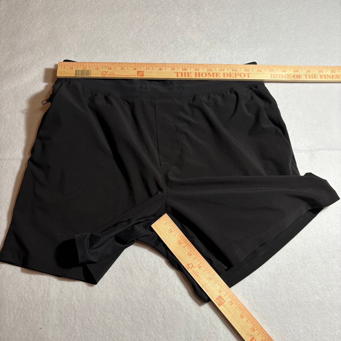 Men’s Shorts Large