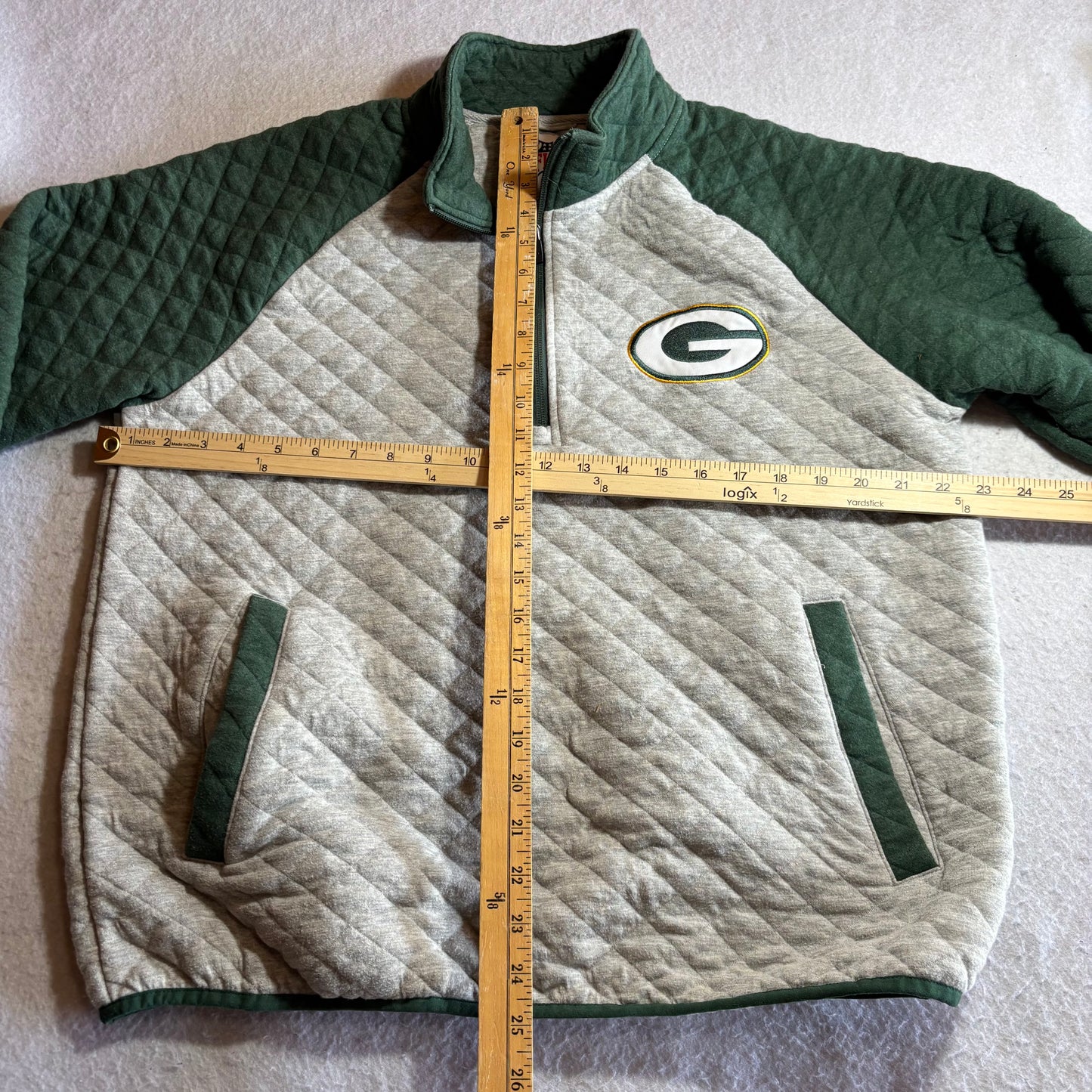 Men’s Sweater Large