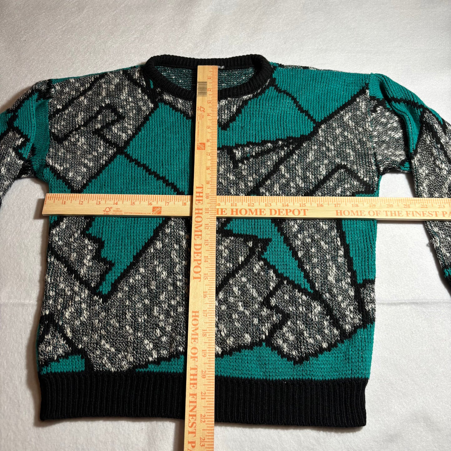 Men’s Sweater Small