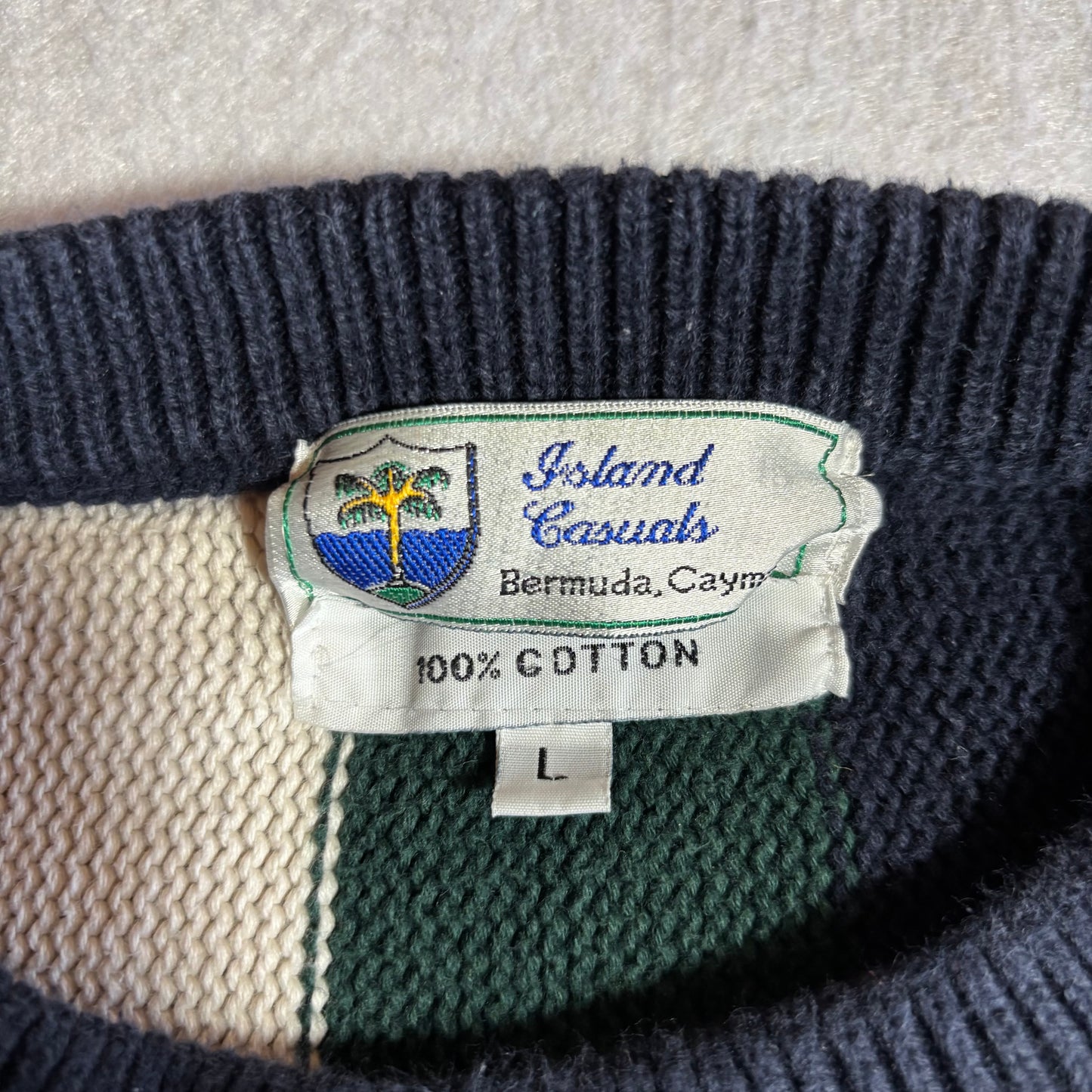 Men’s Sweater Large